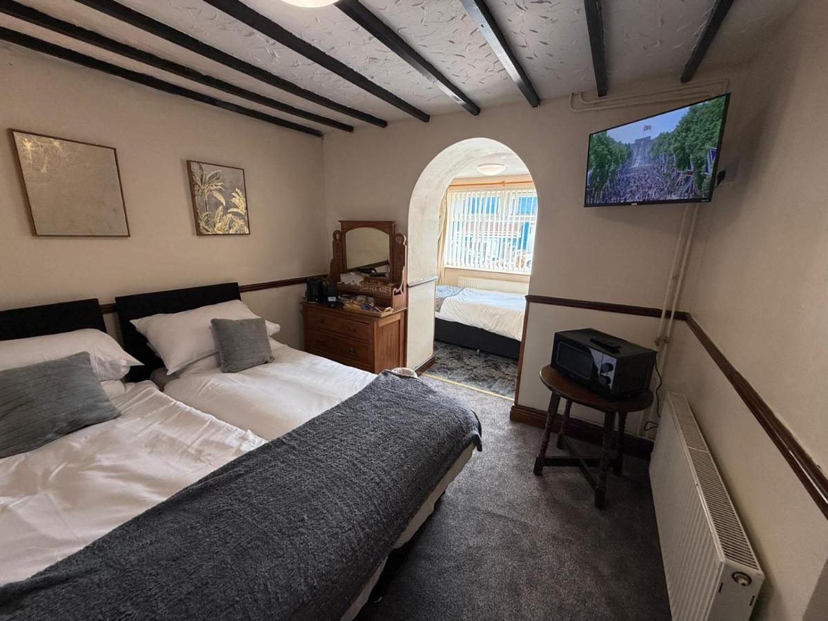 The Prince of Wales Inn - Tredegar - Bed and Breakfast Nant-y-bwch