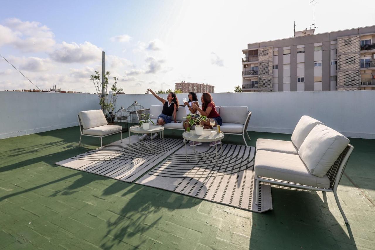 Apartamento 2 hab en Malvarrosa a metros de la playa, con terraza y zonas comun 3D - Bed and Breakfast