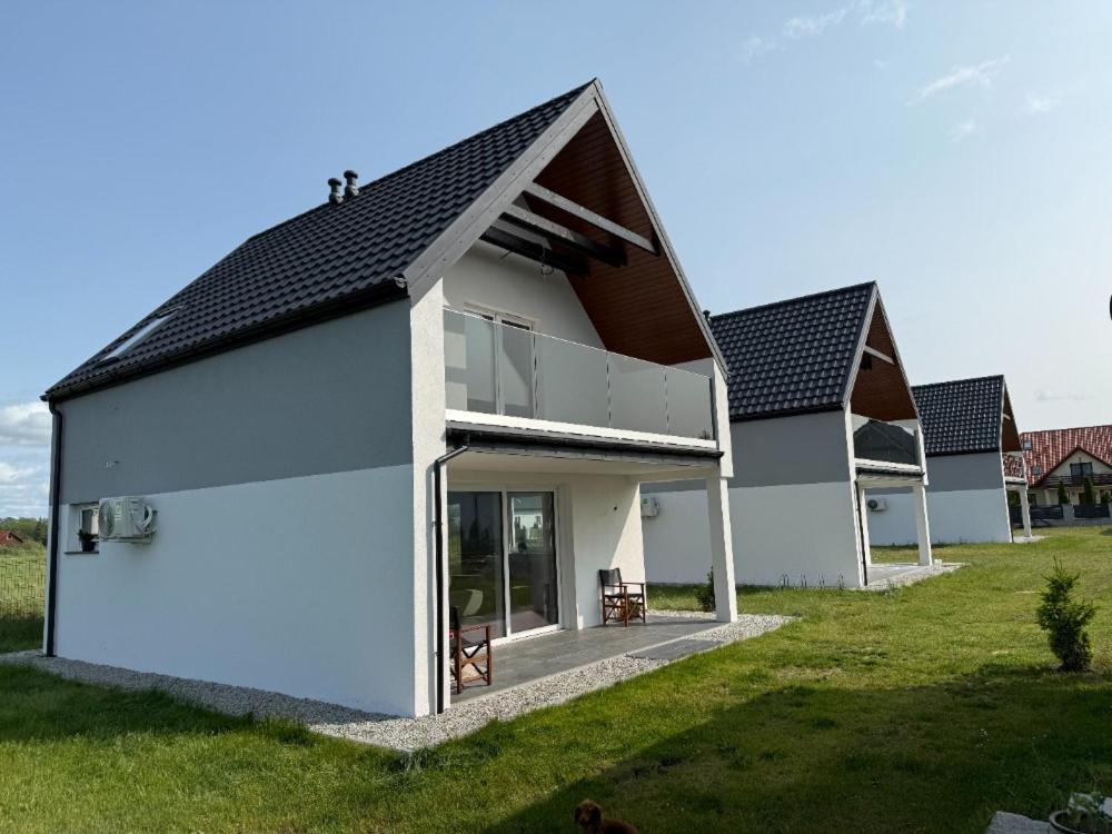 Piaskowa 6 Domki całoroczne Łeba - B&B