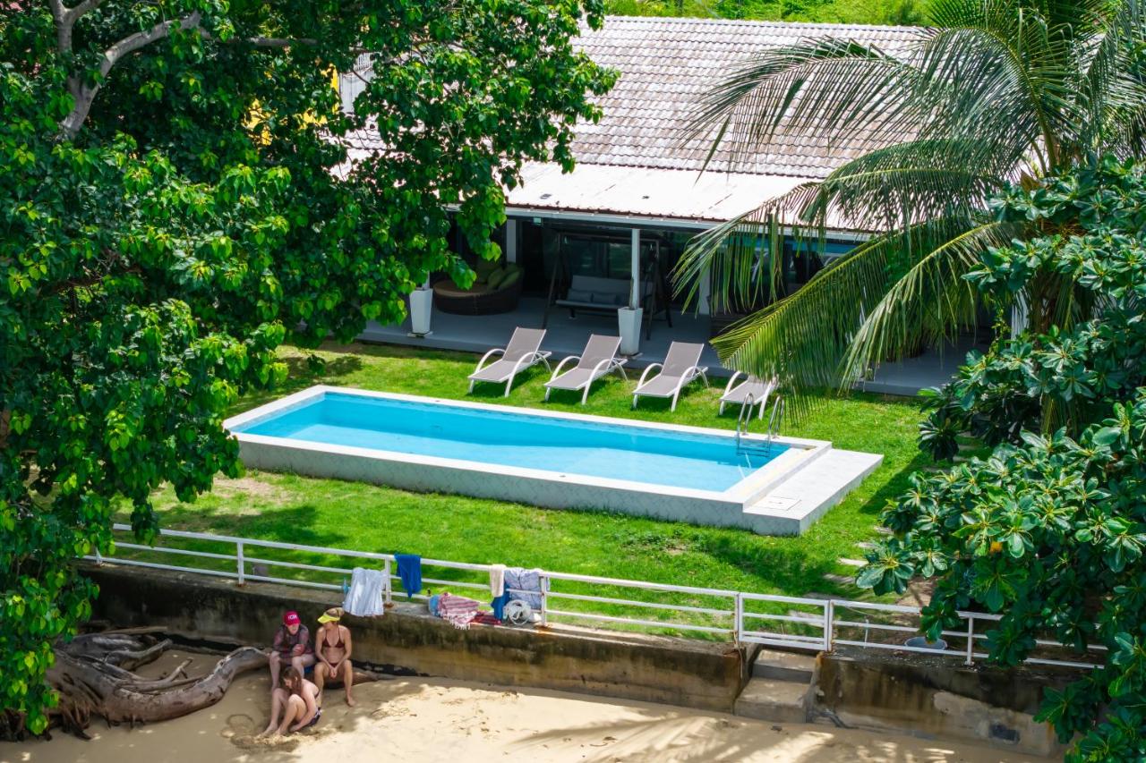 Villa Fronte Spiaggia 