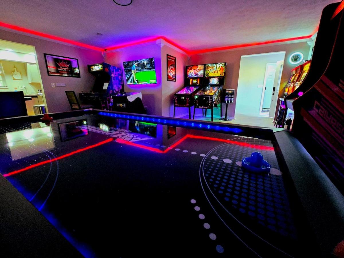 Hot Tub Massage Pinball Stylish! By The Greene - Ferienwohnung Kettering
