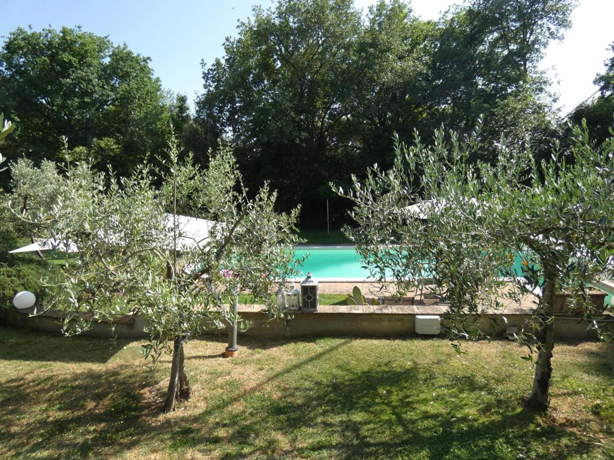 Scappo in Umbria, villa Claudia - B&B Foligno