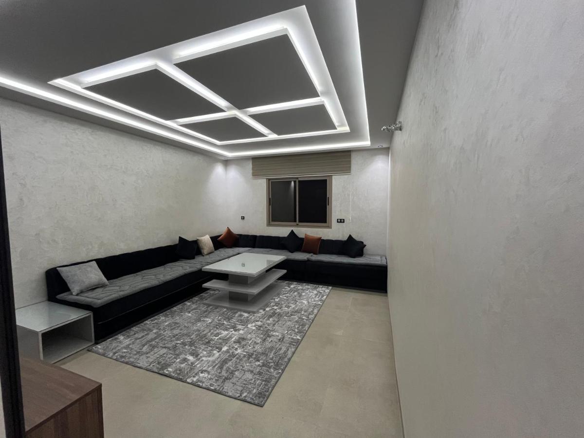 Najla Sh4 - B&B Tánger