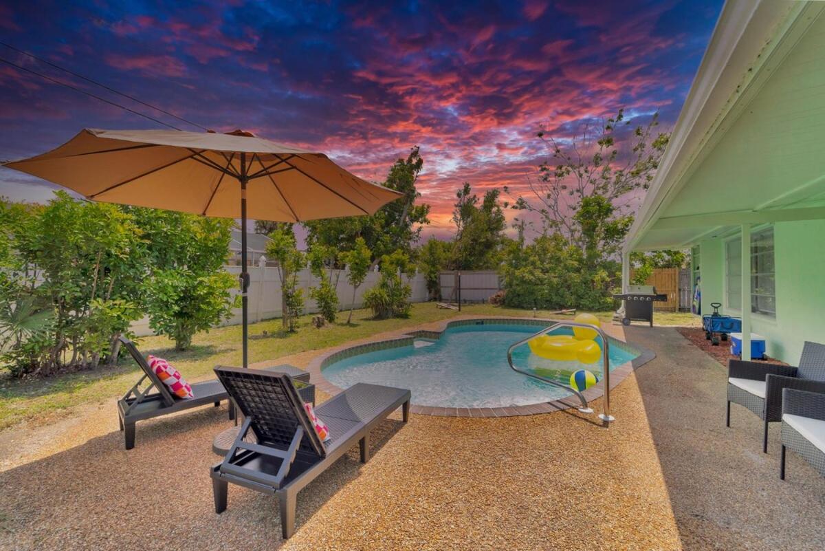 2 Kitchens, Pool, Ping Pong, Corn Hole, BBQ - B&B