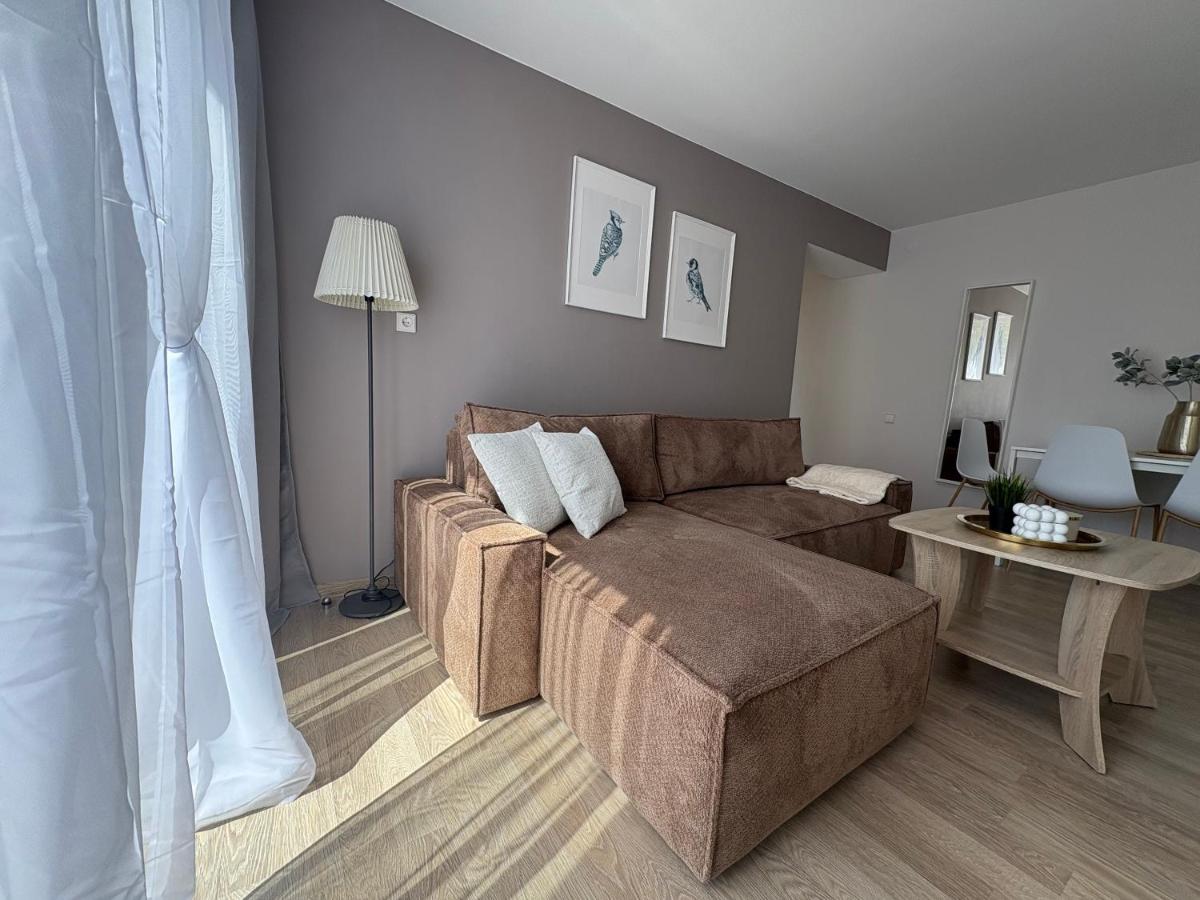 Apartment mit Balkon