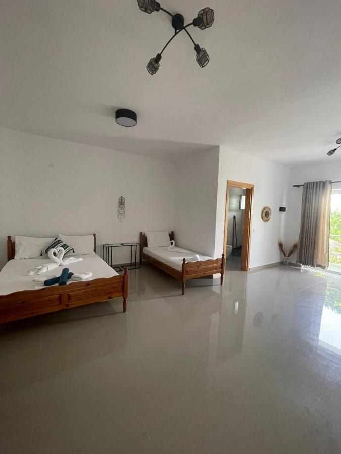 Ana Rooms - B&B Himarë