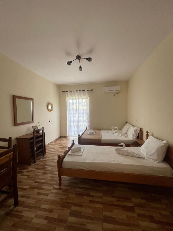 Basic Triple Room