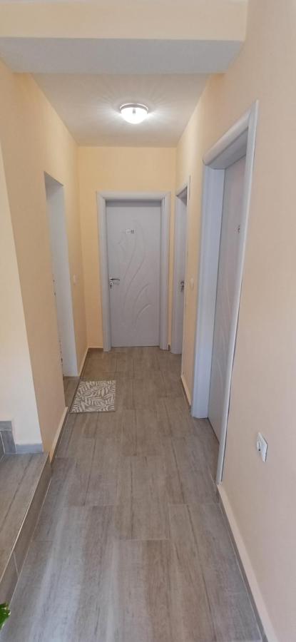 Camera Deluxe (2 Adulti + 1 Bambino)