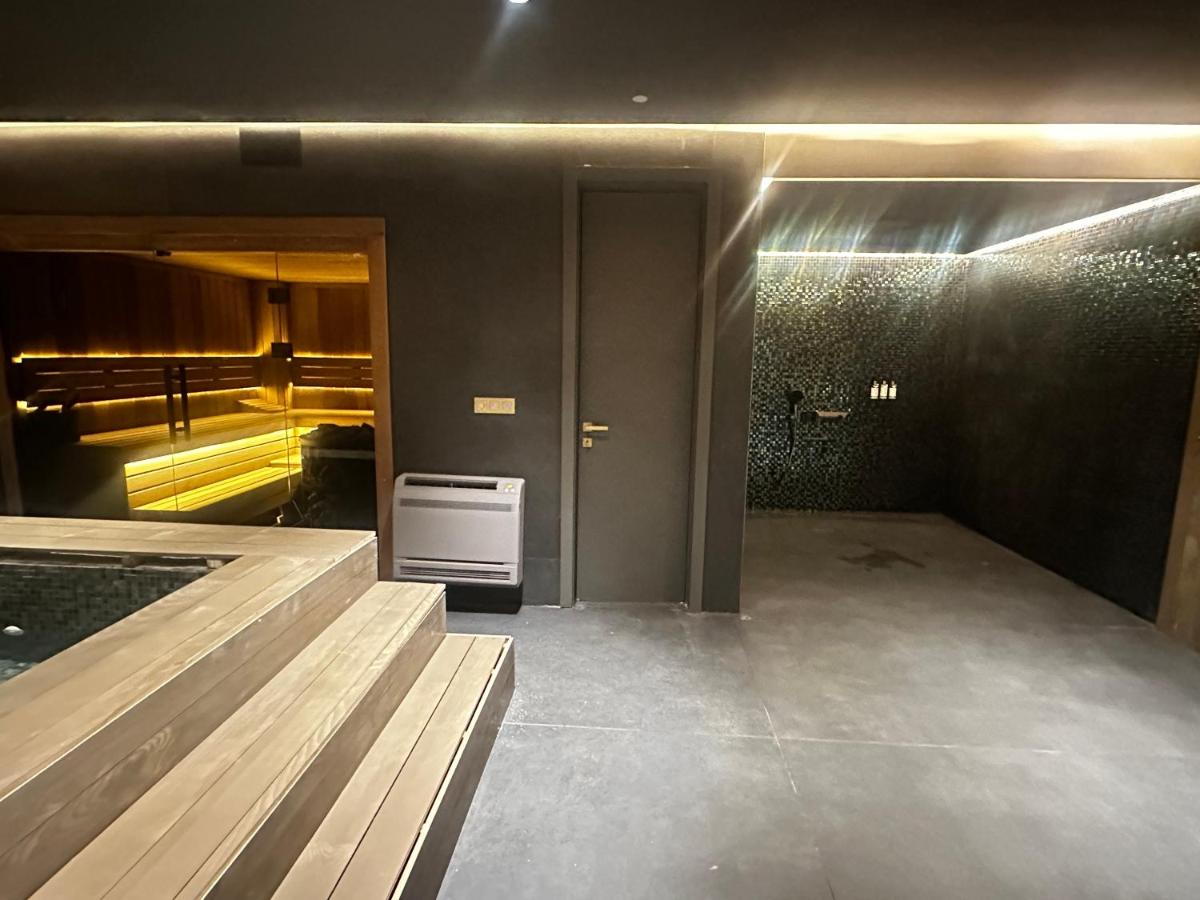 Superior Chalet