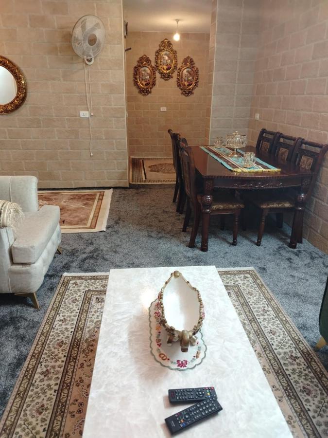شقة مفروشه بالكامل ومكيفة - B&B