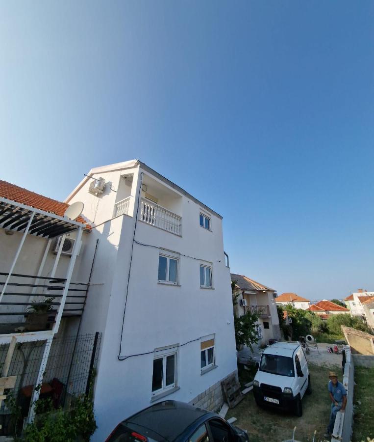 Island Chill Apartments ONE - Ferienwohnung Kali