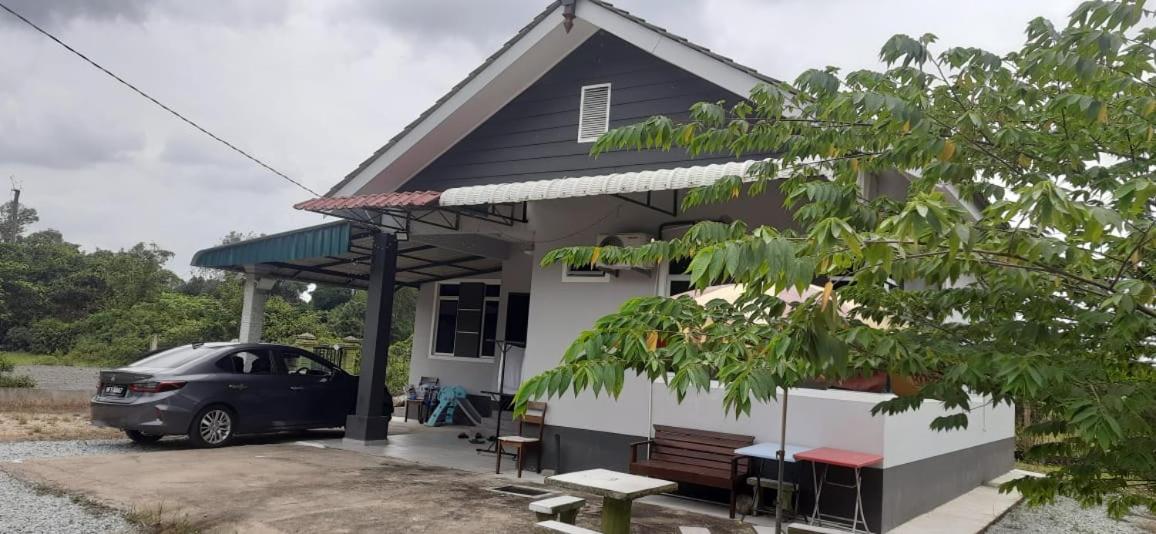 HOMESTAY MAK KEMAS KUALA TERENGGANU - B&B