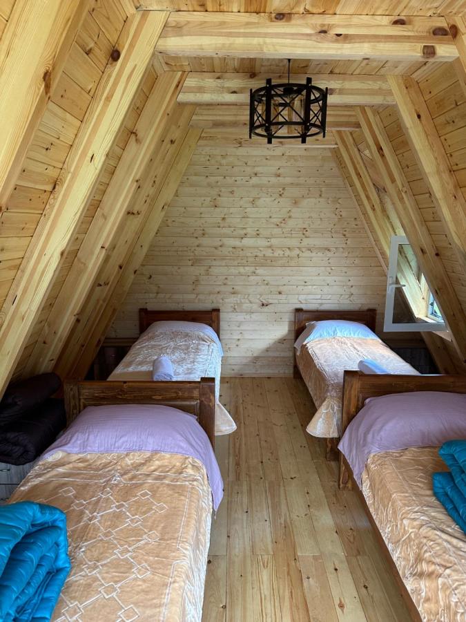 Posto Letto in Dormitorio Misto con 4 Letti