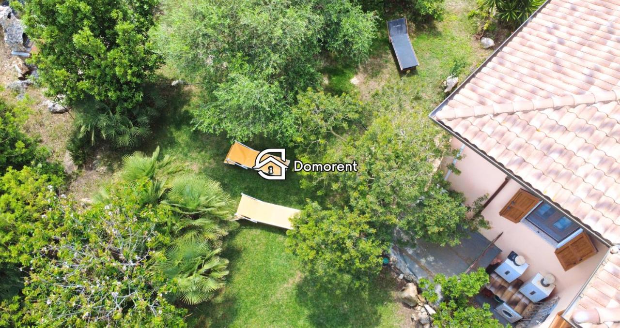 Villa Eden 2 minutes from the beach - B&B Fertilia