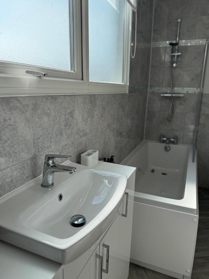 Luxury Three Bedroom Duplex Apartment Torquay Marina - B&B Torquay