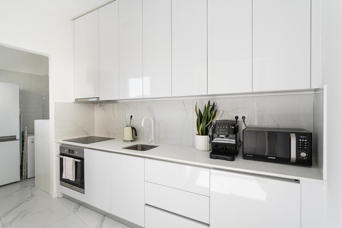 Terraced Apartment in the Heart of Porto - Free Parking - Chambres d'hôtes Porto