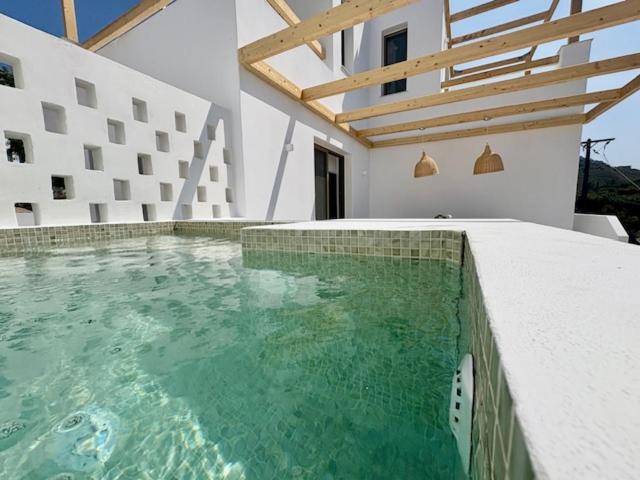 The Kalymnos Cliff Apartments - Ferienwohnung Kálymnos