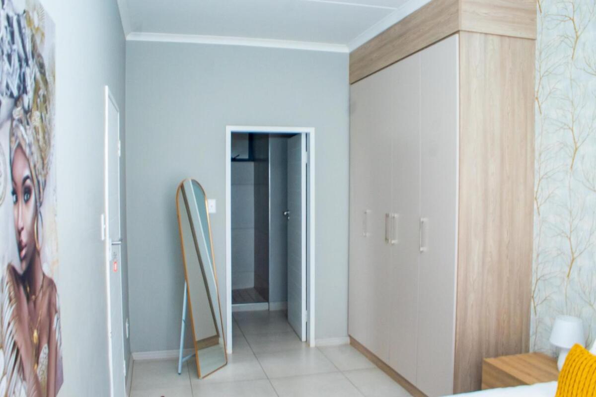 Unit 235 at 50 On Lever - Chambres d’hôtes Midrand