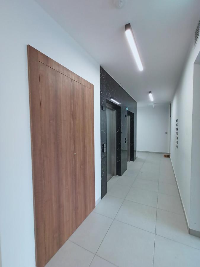 Gold Key komfortowe mieszkanie z parkingiem w centrum - B&B
