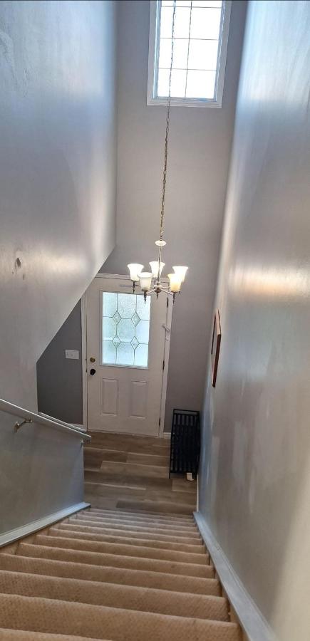 JHS Homes - B&B Calgary