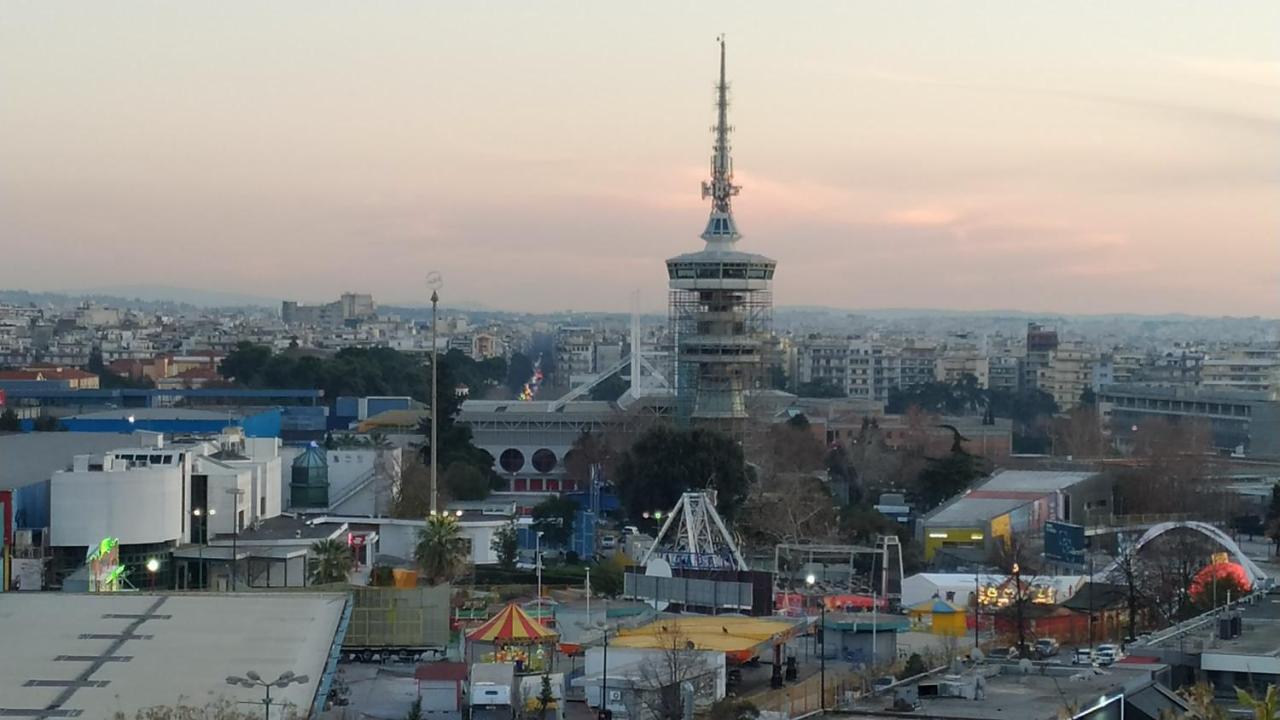 Atelier Poly - Two Bedroom Apartment for 5 Persons -50m to Metro Sintrivani Station- 6th floor plain View - Center - - B&B