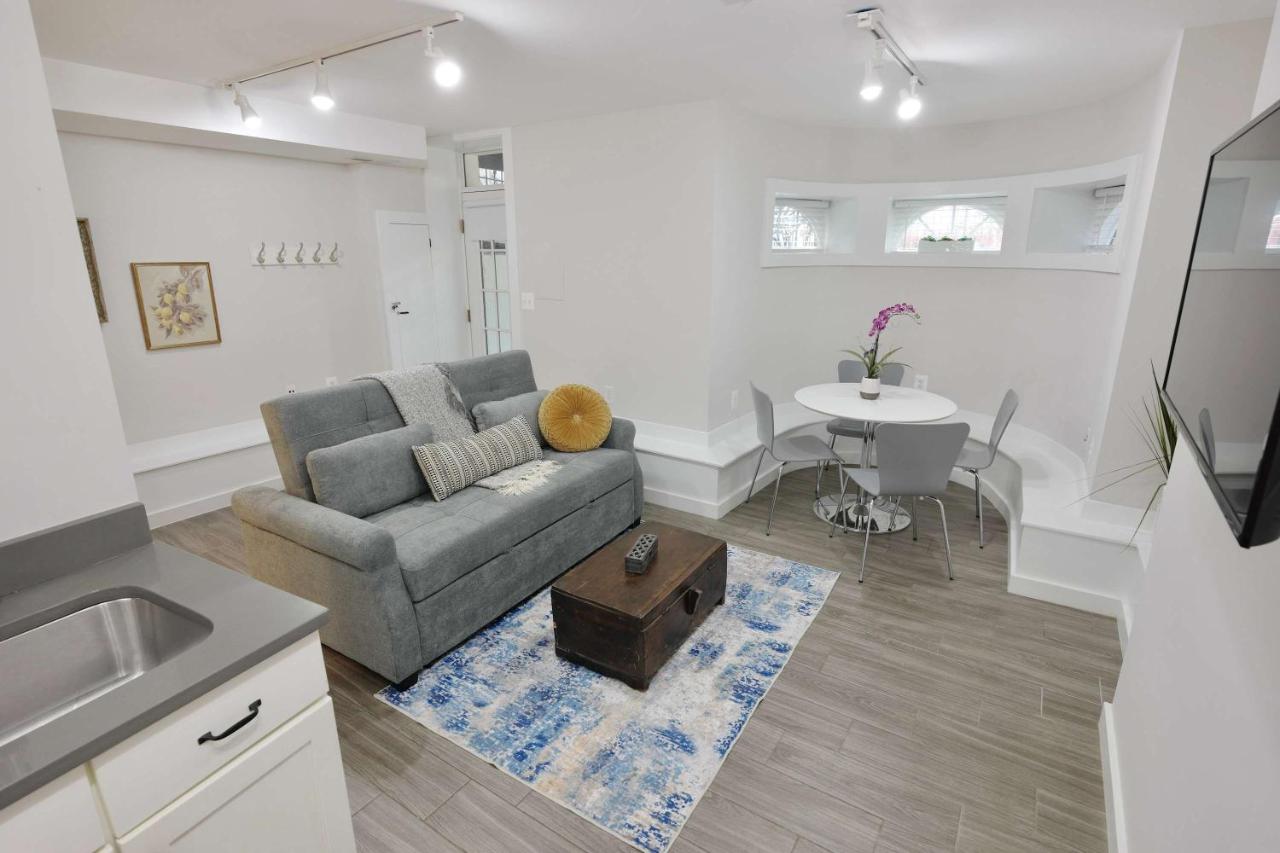 White Brick Retreat - Shaw - B&B Washington