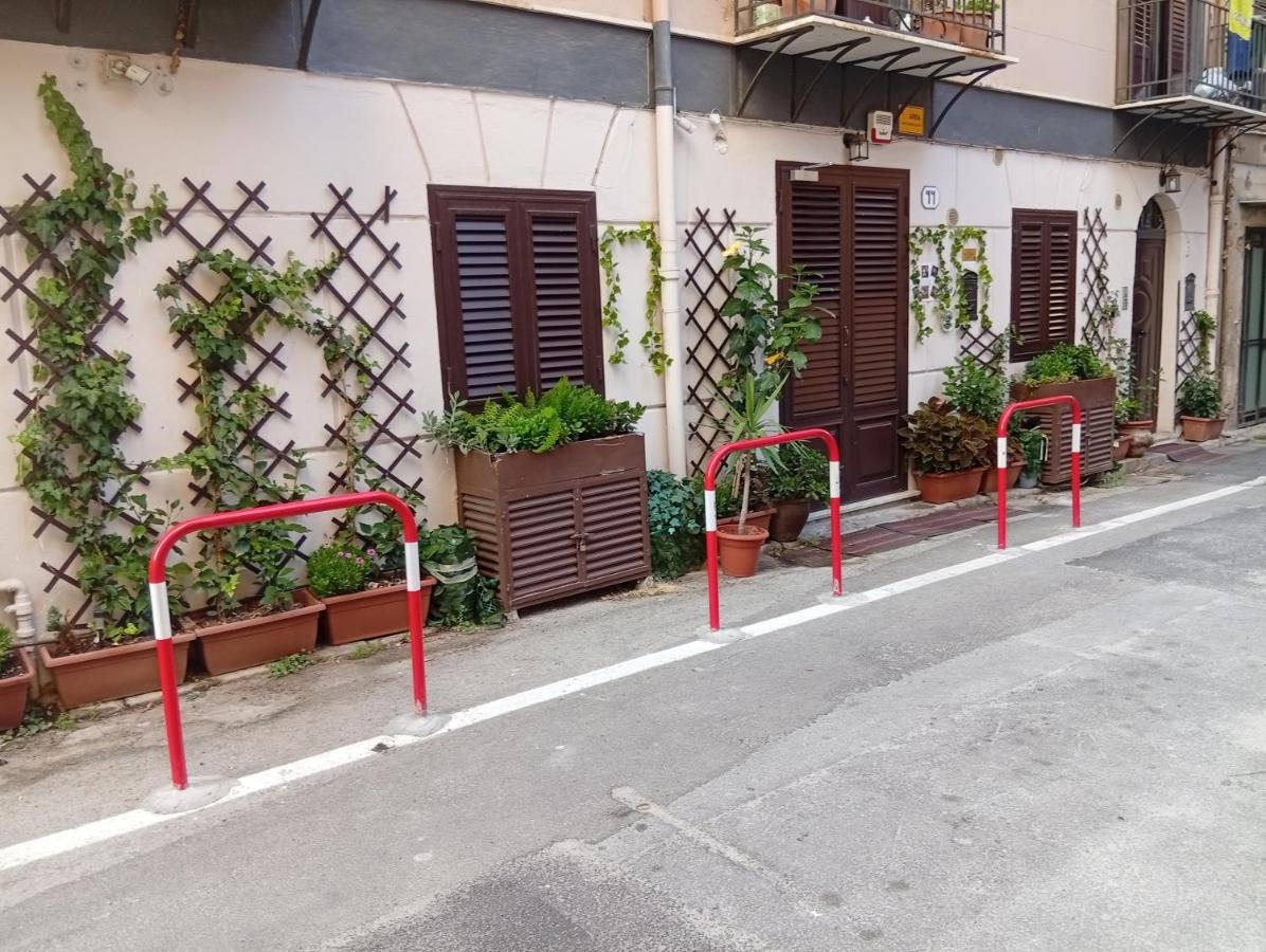 Casa Emilia - Ferienwohnung Palermo