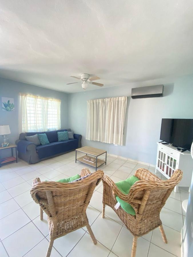 Seabreeze Family beach retreat - B&B Arecibo