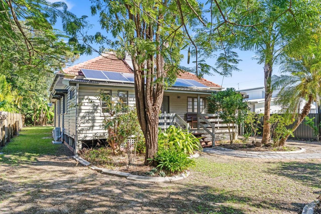 Scarness Cottage - Serene Queenslander by the Sea - Ferienwohnung Scarness