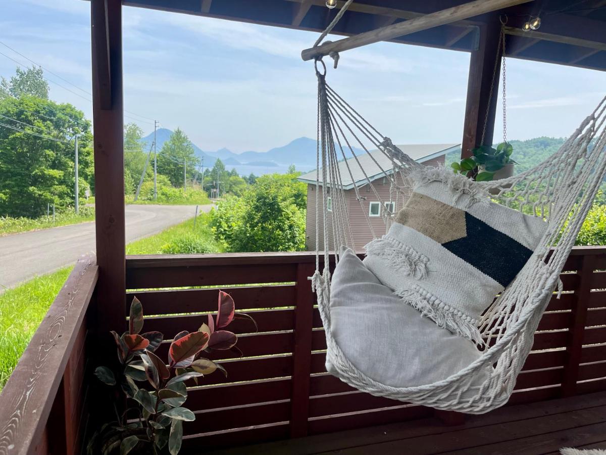 New! Lake and Mountain View Hammock House Up to 6 People - B&B