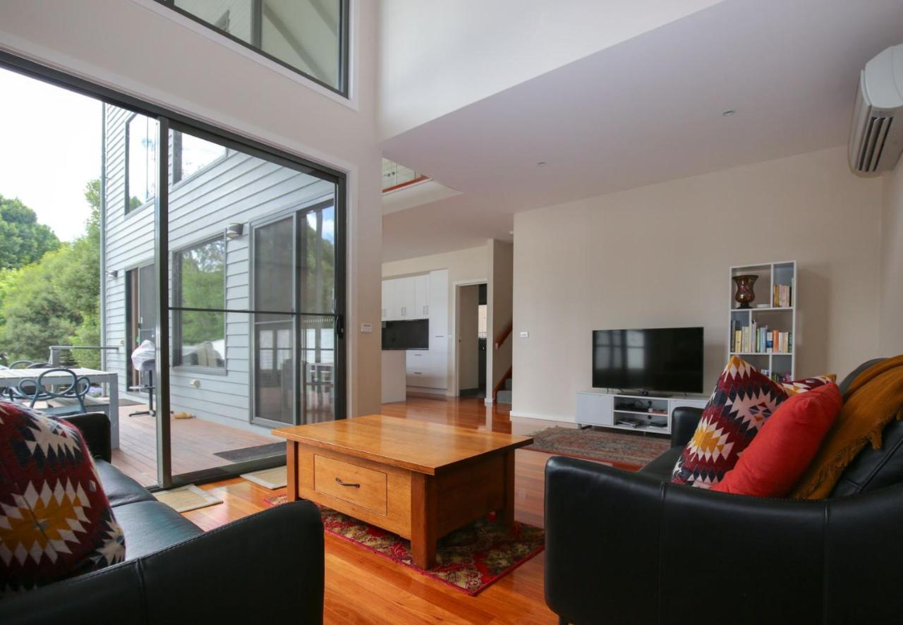 Kilfinan - B&B Bright