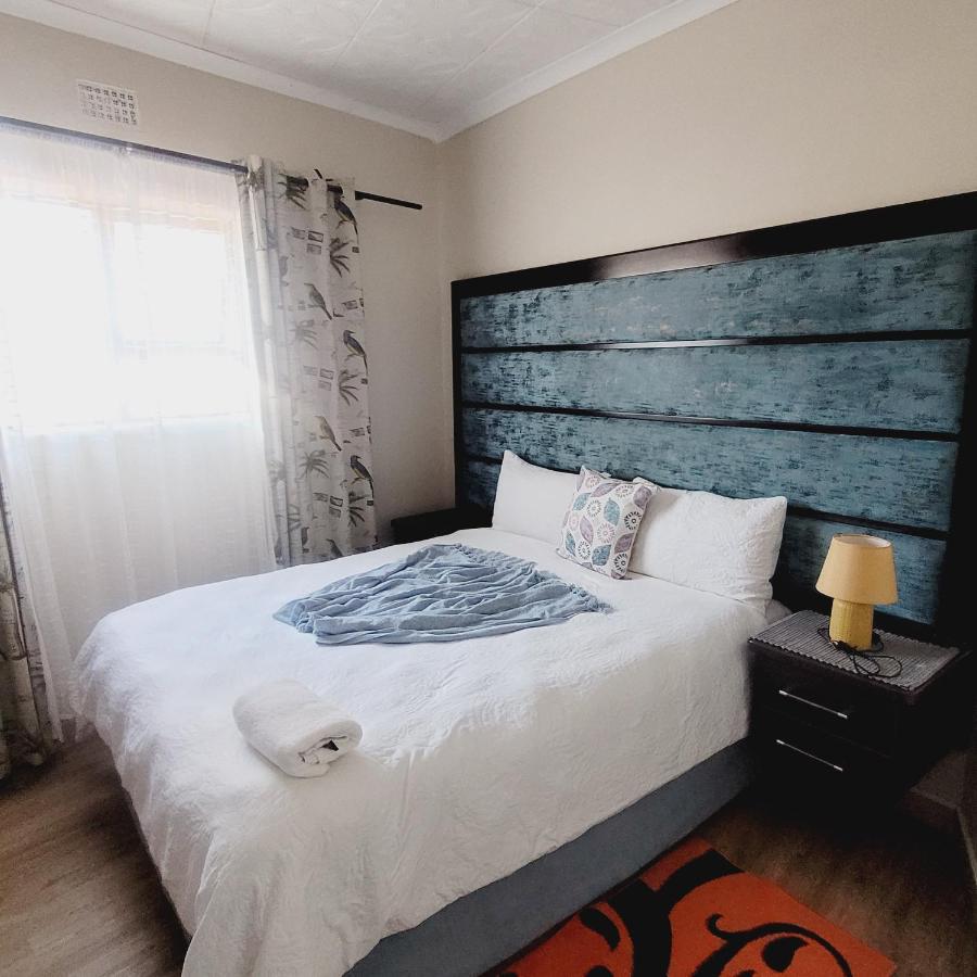 Chambre Triple avec Salle de Bains Commune