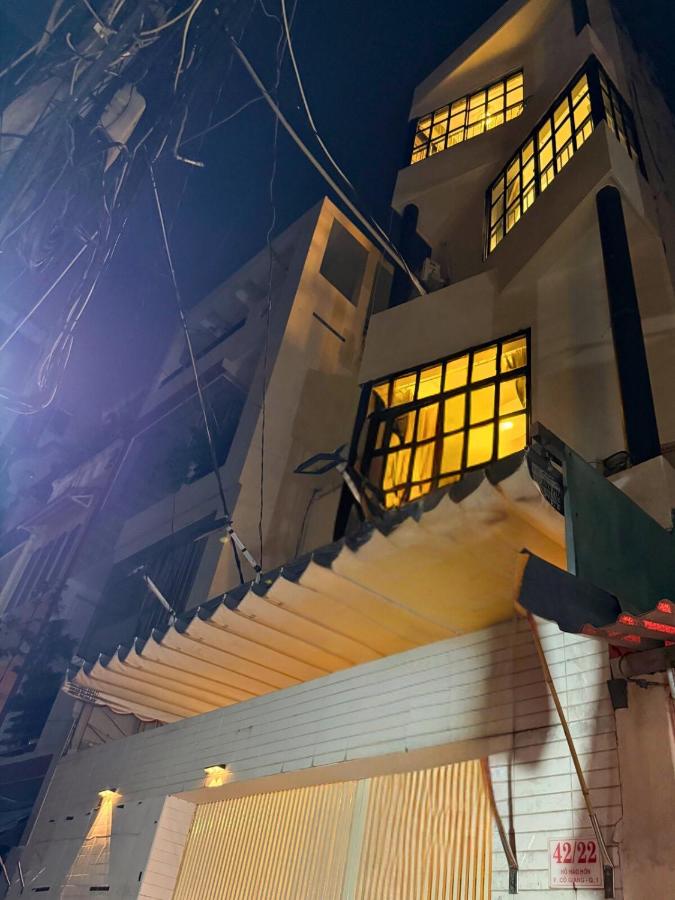 LYLAC Home Saigon HHH - Beautiful City Center Whole Townhouse in D1 - Chambres d'hôtes Hô Chi Minh Ville