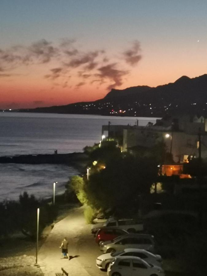 Stratos Sunset House - B&B