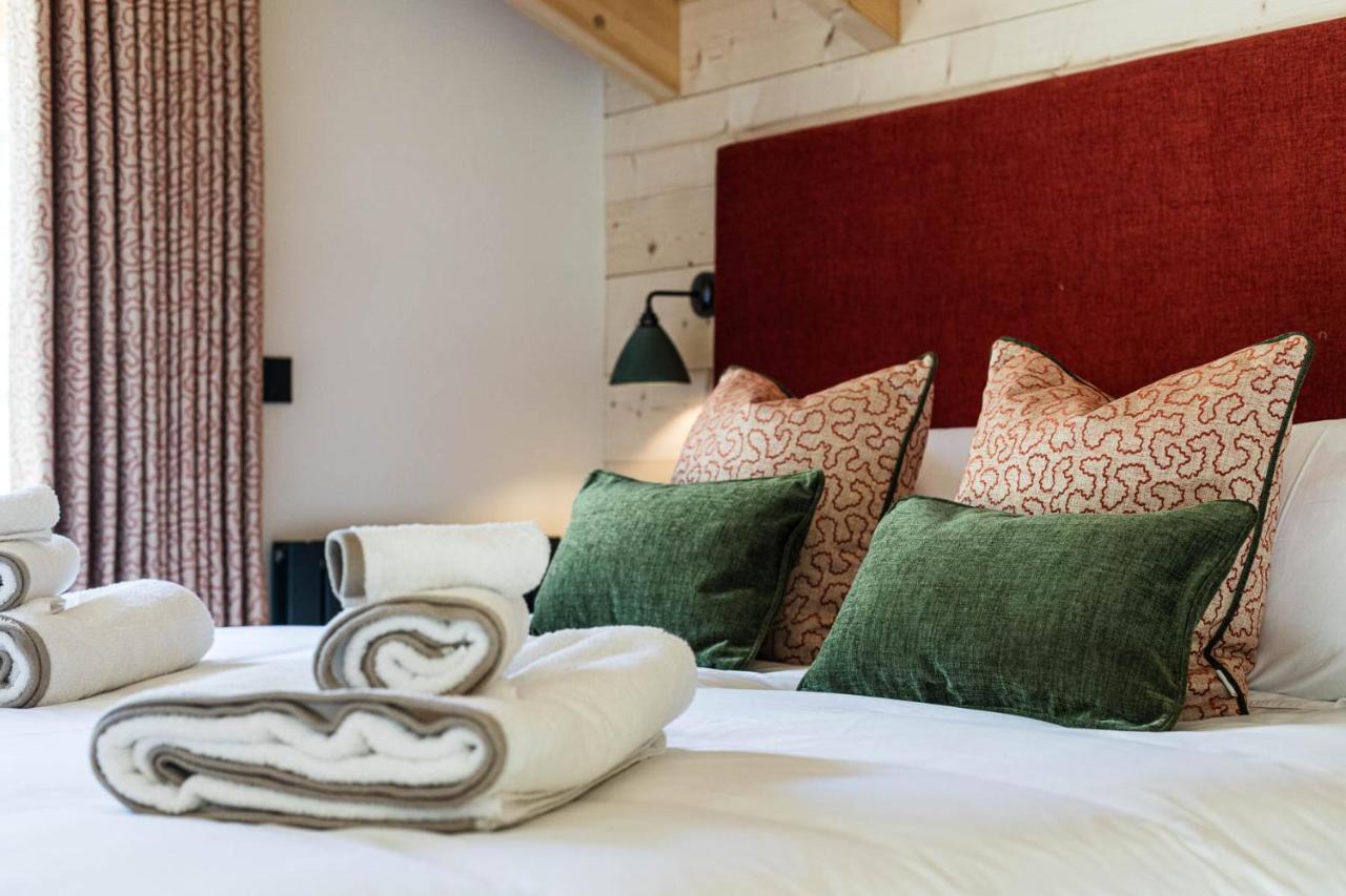 Double or Twin Room with Private Bathroom