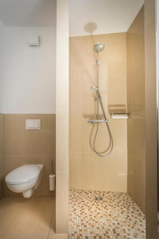 Apartment mit Dusche
