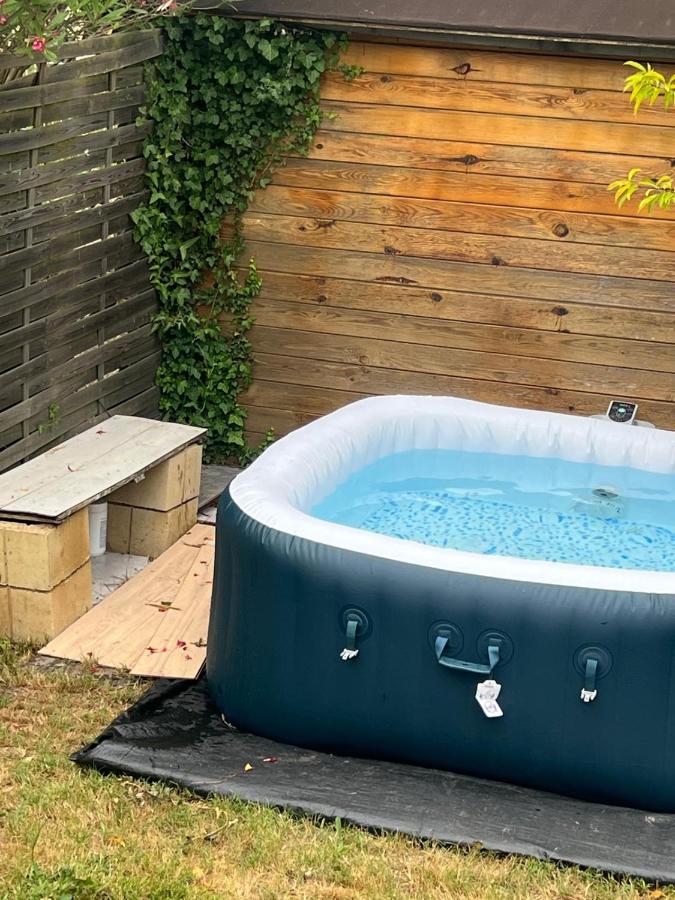 Studio entre Bordeaux et l'Atlantique avec Jacuzzi - Chambres d’hôtes