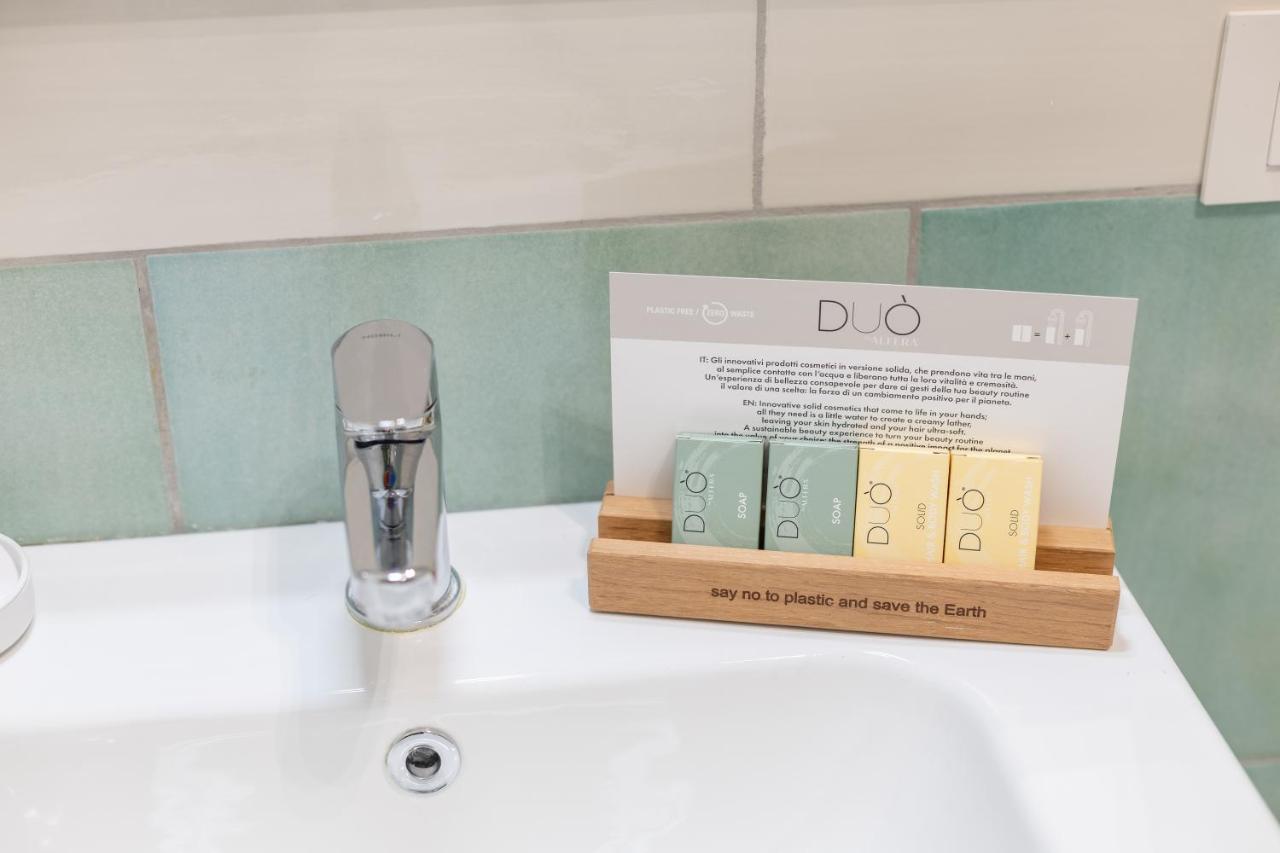 Camera Tripla con Vista Giardino