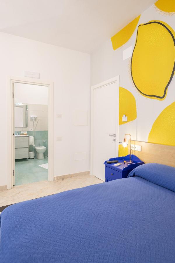 Habitación Triple con vistas al jardín