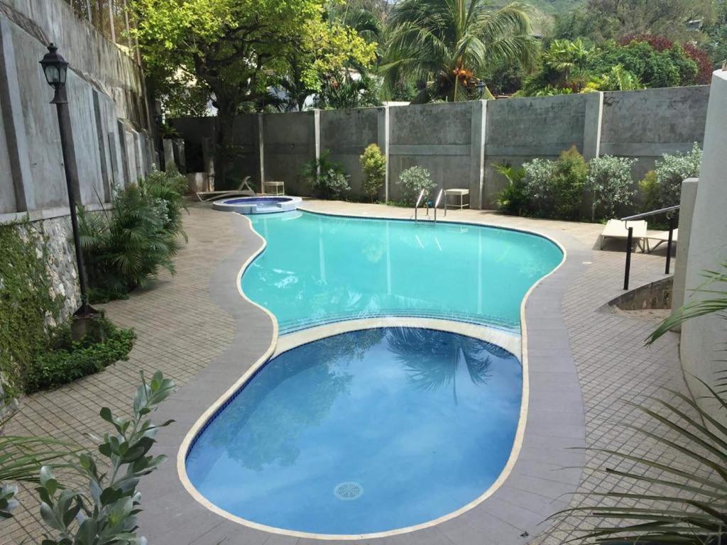 Apple One Banawa Heights - B&B Cebu City
