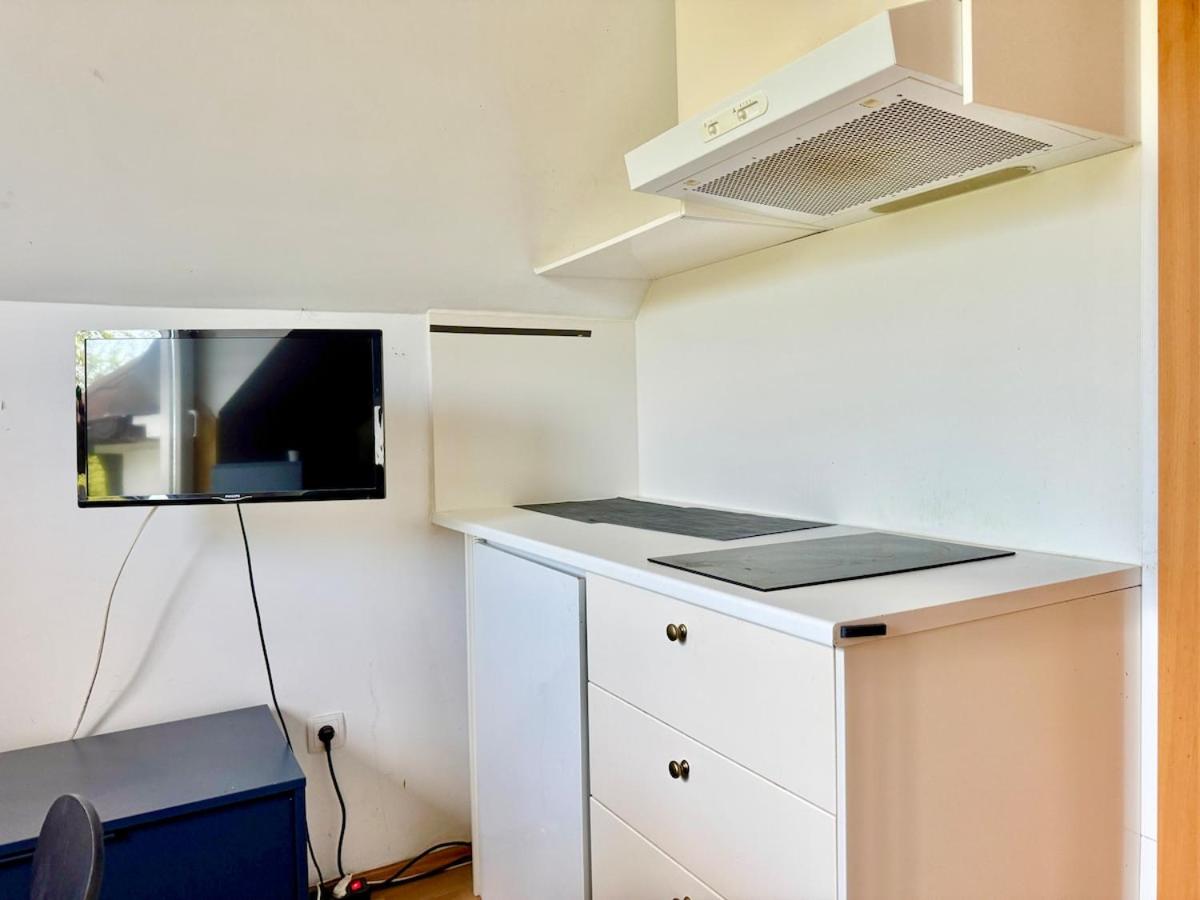 K14 Prime Suites with Parking & Fitness - Bed and Breakfast Wenen