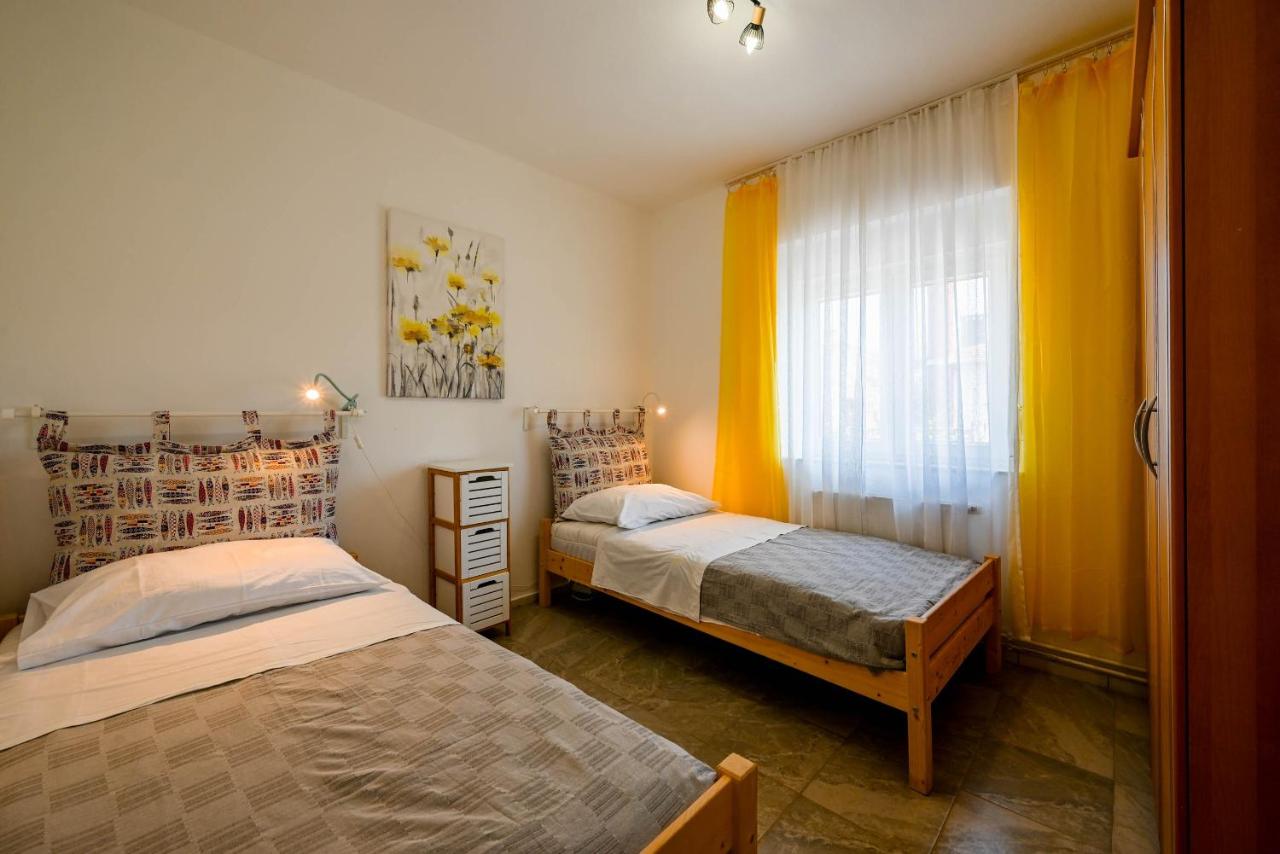 Appartamento con 2 Camere da Letto