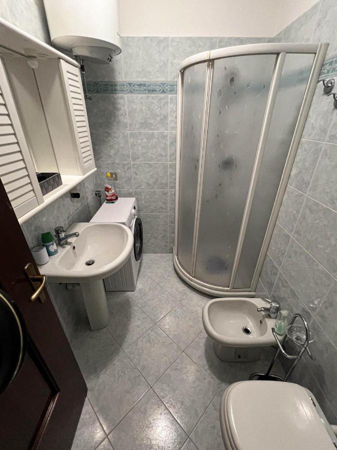 bilocale vicino al centro-affittasi alloggio-Sanremo - Chambres d'hôtes Sanremo