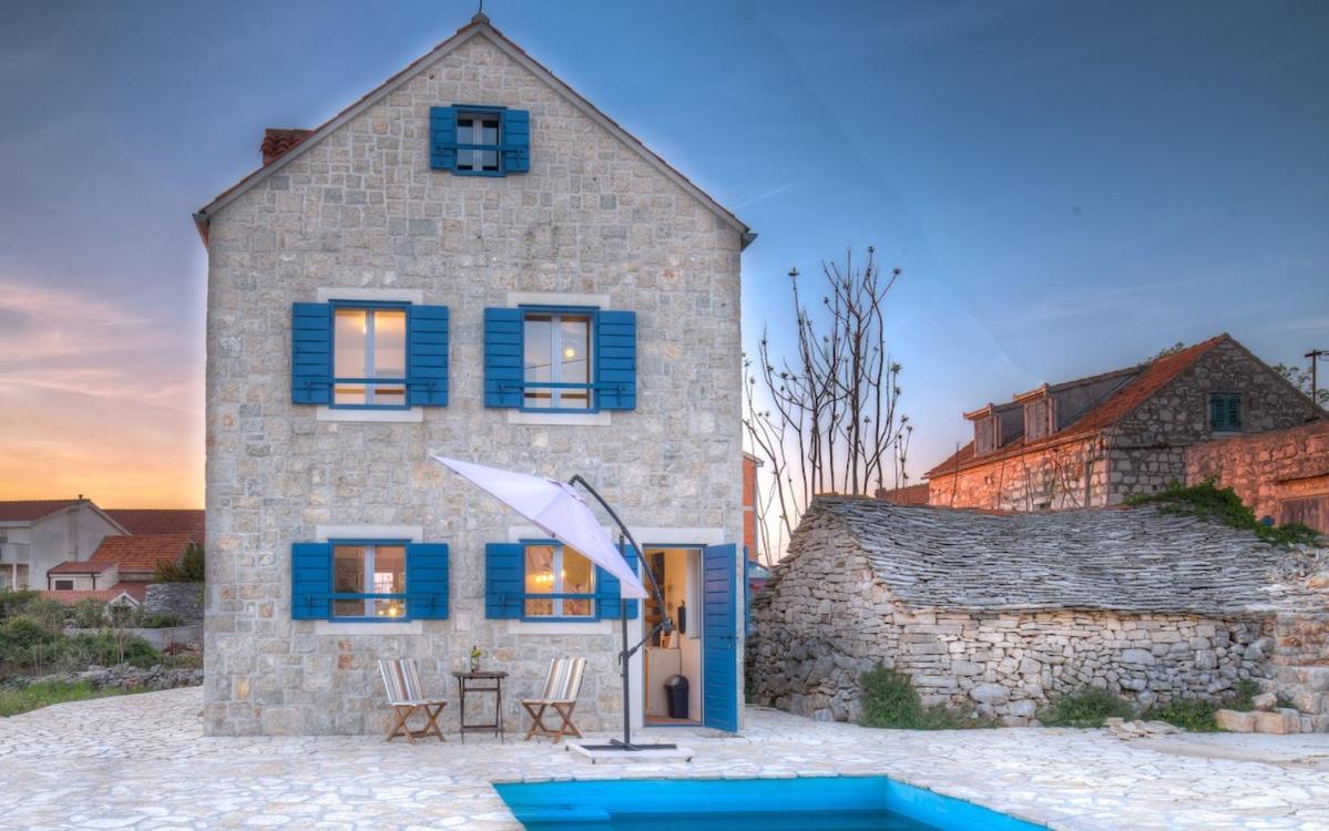Modern stone villa for a perfect quiet holiday - Chambres d’hôtes Gornje Selo