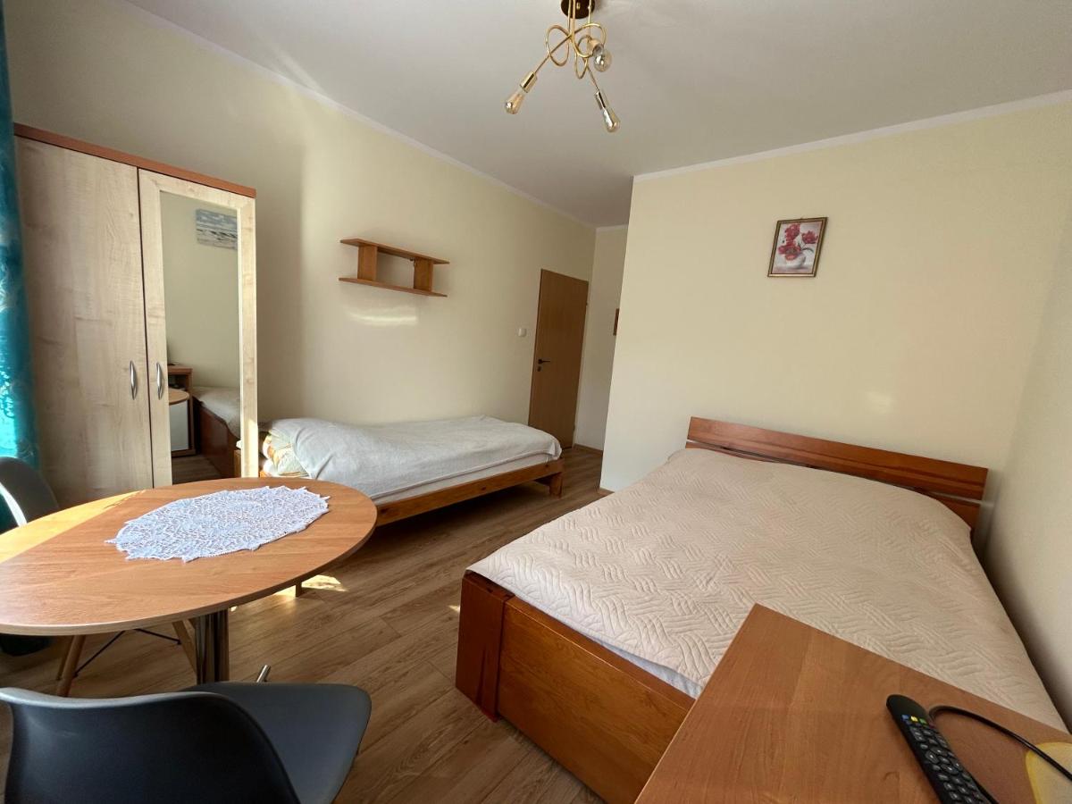 Driepersoonskamer met Badkamer
