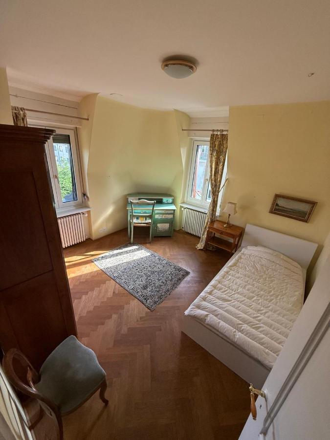 Chambre Simple - Vue sur Piscine