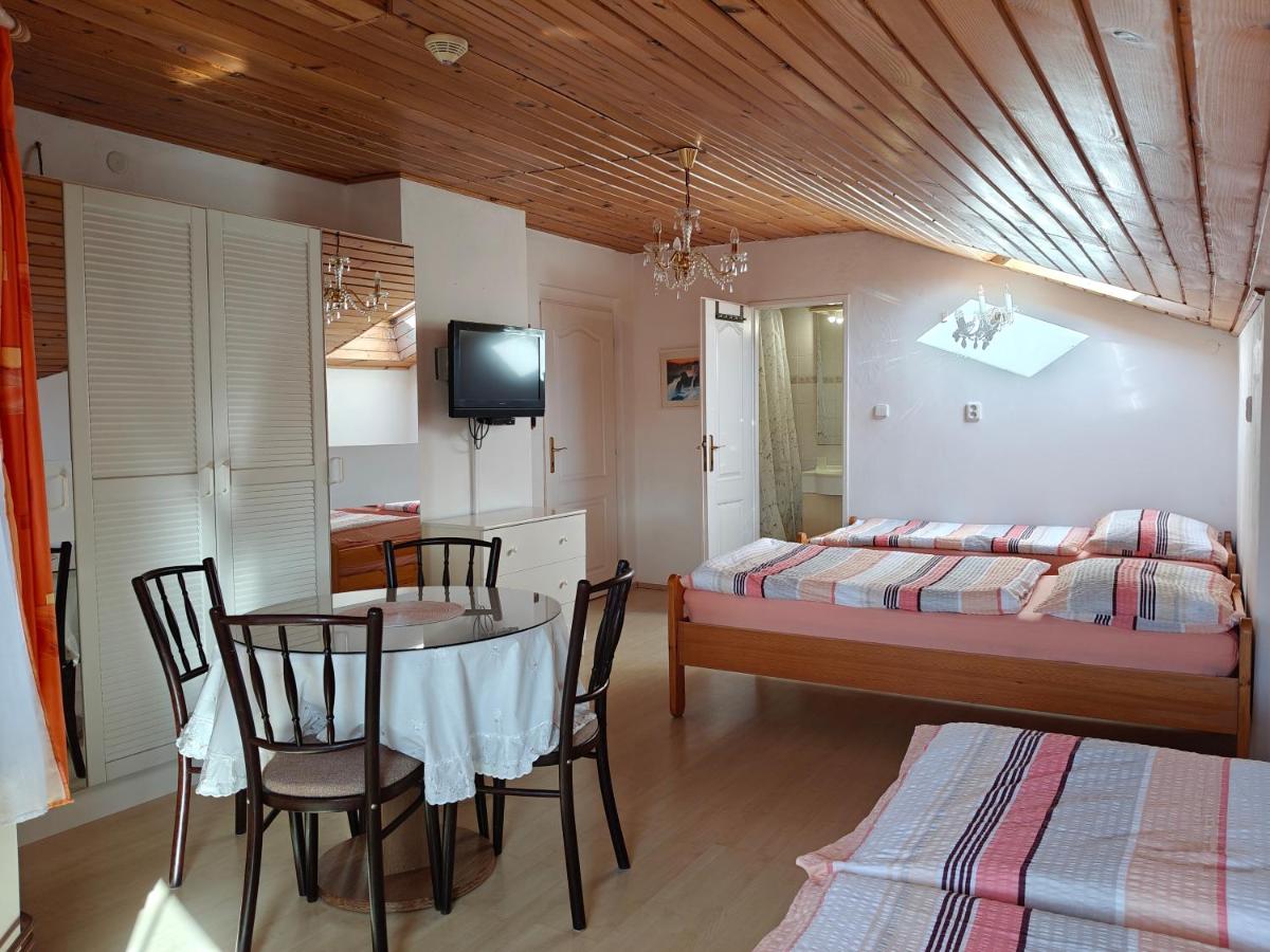 Classic Quadruple Room