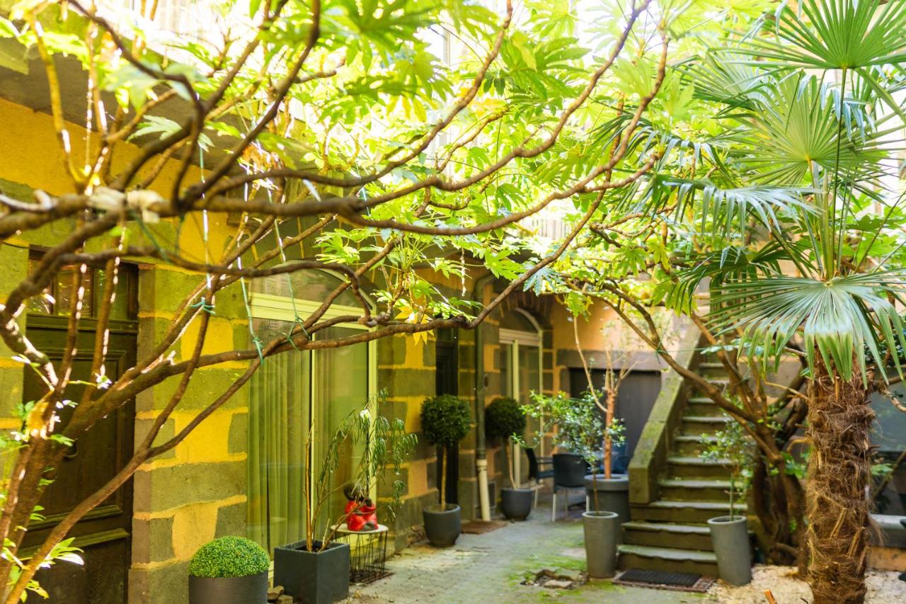 Le Petit Jardin - Charmant studio pour 2 personnes centre historique - Chambres d’hôtes Clermont-Ferrand