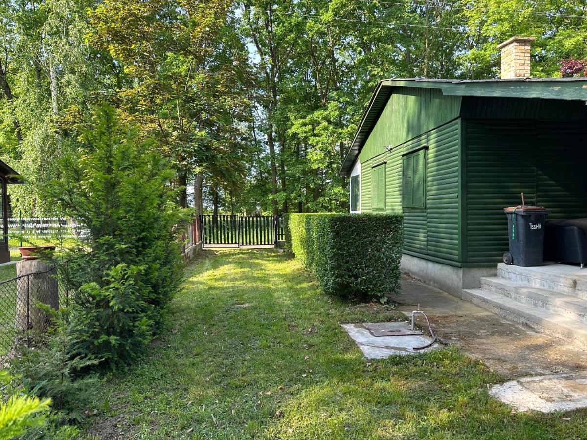 Faház - Nyaraló a Tiszánál - Chambres d'hôtes Tiszacsege