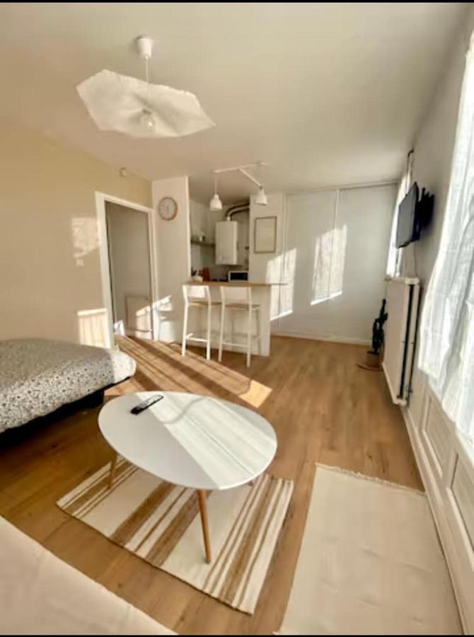 Appartement 151 - Proche Gare - B&B Montargis